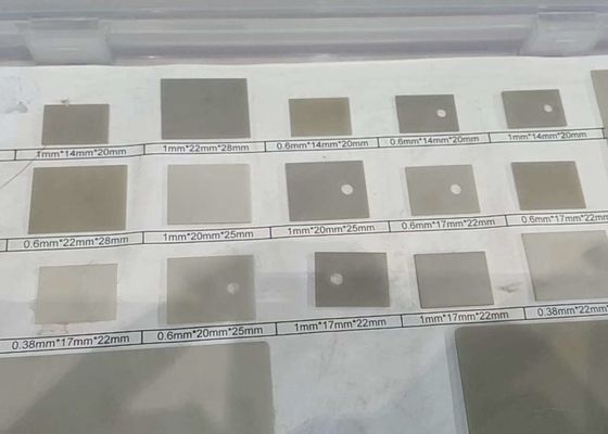 Chất nền gọn gàng nhôm nitride gạch cho với hằng số điện áp 8-9