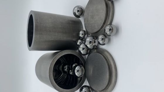 Độ bền nén cao hơn Silicon Nitride Ceramic cho sử dụng màu đen / màu xám trong thiết bị truyền tải