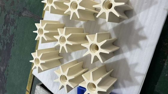 25w/mk Thermic Conductivity White / Yellow Alumina Oxide Ceramic với tuổi thọ dài
