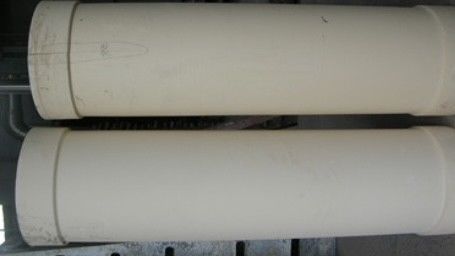 Isostatic Pressing Large Size Ceramic Tube 99,7% Độ tinh khiết cao Al2O3 Ceramic Abrasion And Corrosion Resistant Pipe