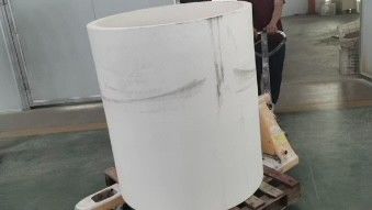 Lượng lớn ống gốm oxit nhôm độ tinh khiết cao trong mỏ Điện lực Sắt và thép luyện kim than Phương tiện hóa học để vận chuyển các hạt nghiền