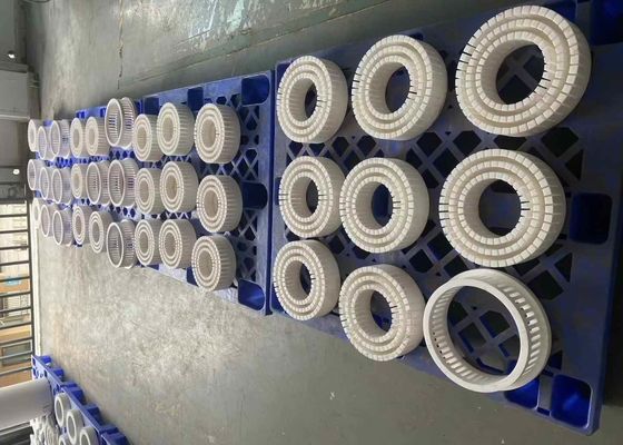 Alumina oxide Ceramic với độ bền kéo 300 MPa và dẫn nhiệt 25 W/m·K