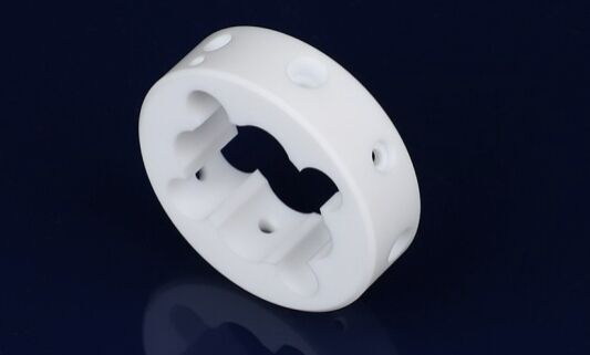 Khả năng gia công có thể được gia công bằng các công cụ tiêu chuẩn hoặc ống gốm Macor cung cấp ổn định nhiệt và cách điện